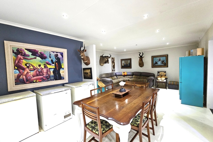 2 Bedroom Property for Sale in Wavecrest Eastern Cape